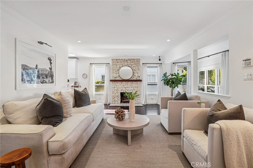 MLS #SB25265569 image #1