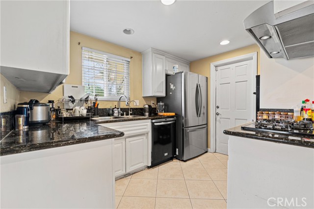 Detail Gallery Image 6 of 22 For 3102 E Vermillion St, West Covina,  CA 91792 - 3 Beds | 2 Baths