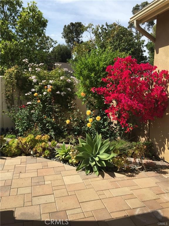 Detail Gallery Image 13 of 14 For 102 Shadowbrook, Irvine,  CA 92604 - 4 Beds | 3 Baths