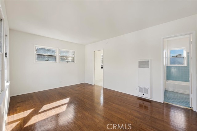 Detail Gallery Image 2 of 14 For 1126 Chelsea Ave #B,  Santa Monica,  CA 90403 - 0 Beds | 1 Baths