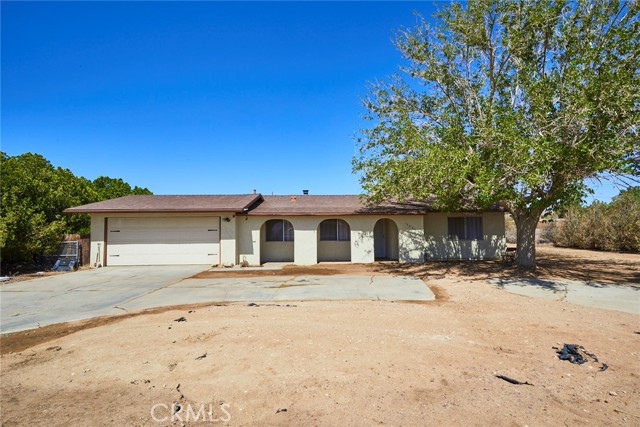 Detail Gallery Image 1 of 1 For 15240 Erie Rd, Apple Valley,  CA 92307 - 2 Beds | 2 Baths