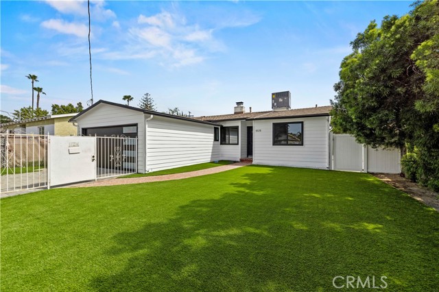 Detail Gallery Image 2 of 31 For 8028 Coldwater Canyon Ave, North Hollywood,  CA 91605 - 3 Beds | 2 Baths