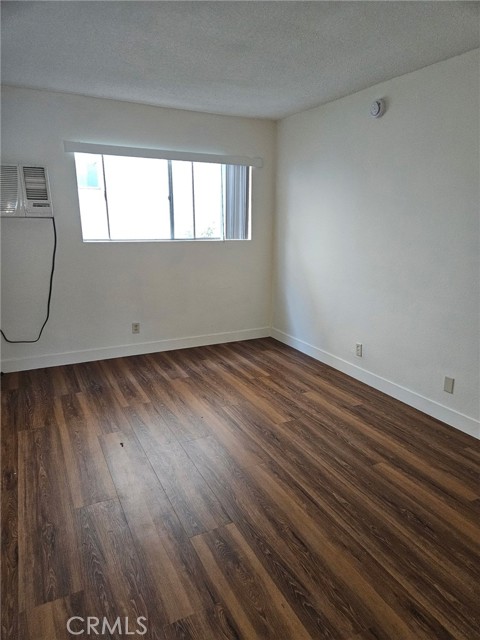 Detail Gallery Image 7 of 12 For 7011 Vassar Ave #9,  Canoga Park,  CA 91303 - 1 Beds | 1 Baths