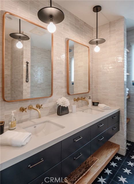 3528 Poinsettia Avenue, Manhattan Beach, California 90266, 3 Bedrooms Bedrooms, ,2 BathroomsBathrooms,Residential,Sold,Poinsettia,SB21241585