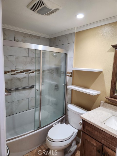 Detail Gallery Image 8 of 14 For 19710 Georgina Cir, Cerritos,  CA 90703 - 4 Beds | 2 Baths