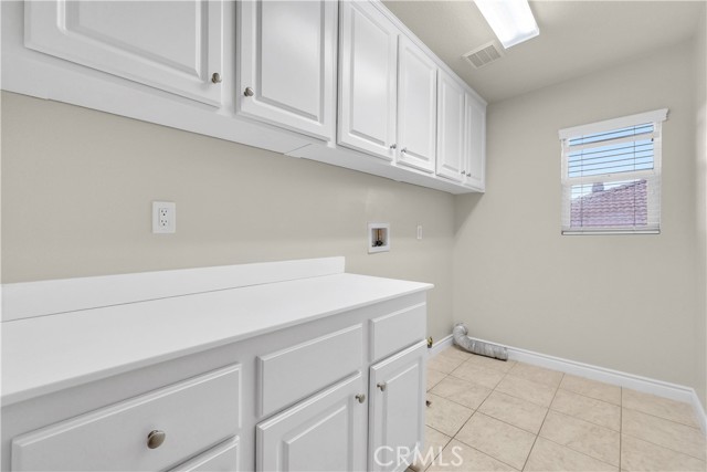 Detail Gallery Image 17 of 39 For 9058 Chimney Rock Ave, Hesperia,  CA 92344 - 4 Beds | 3/1 Baths