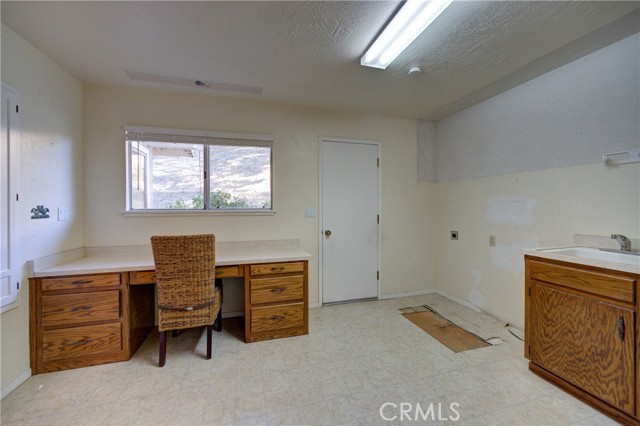 6305 Portola Road, Atascadero CA: https://media.crmls.org/medias/c7b46aea-2f8e-4811-ae3c-d579bcc704ea.jpg
