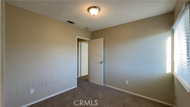 Detail Gallery Image 11 of 27 For 3469 Columbia, Riverside,  CA 92501 - 3 Beds | 1/1 Baths
