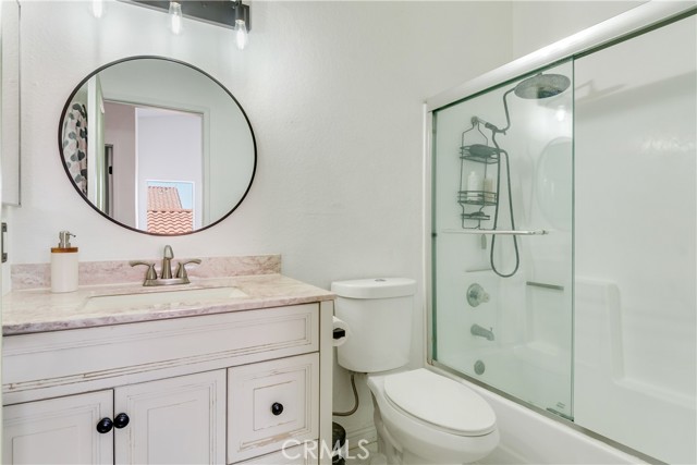 9740 Woodleaf Drive, Rancho Cucamonga CA: https://media.crmls.org/medias/c7b65699-4e0b-492b-8e7c-09cd9979e6bd.jpg