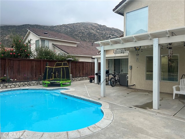 Detail Gallery Image 16 of 26 For 10075 Desert Mallow, Moreno Valley,  CA 92557 - 5 Beds | 3 Baths