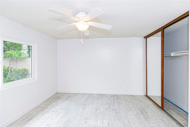 22504 Hartland St, West Hills CA: https://media.crmls.org/medias/c7b69a95-cd47-431b-81d6-7629da1d3ab3.jpg