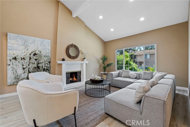 Detail Gallery Image 5 of 45 For 16511 Halsey, Granada Hills,  CA 91344 - 5 Beds | 3 Baths