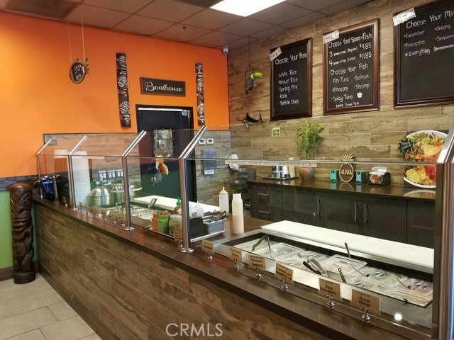 8112 Talbert Avenue, Huntington Beach CA: https://media.crmls.org/medias/c7b6d5b7-d29d-4ee6-8504-25db37273f22.jpg