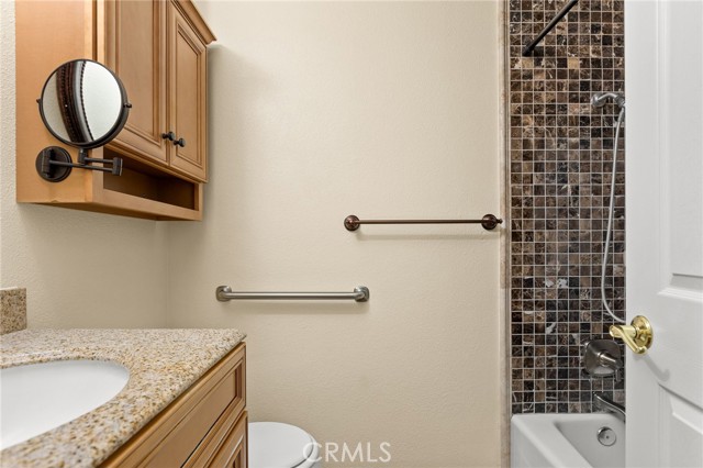 Detail Gallery Image 16 of 20 For 2972 Westchester Dr, Riverside,  CA 92503 - 5 Beds | 2 Baths