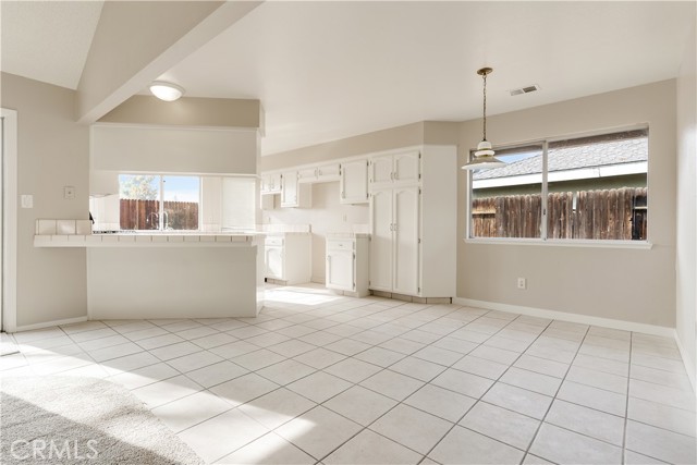 Detail Gallery Image 7 of 22 For 9505 Bearclaw Ave, Bakersfield,  CA 93312 - 4 Beds | 2 Baths