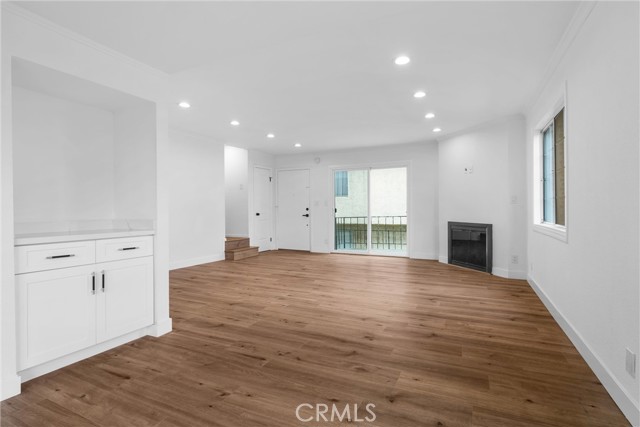7115 Etiwanda Avenue, 1 photo 5