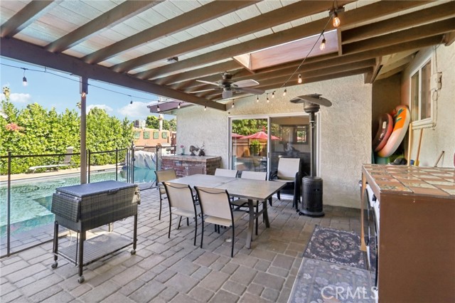 18937 Sylvan Street photo 40