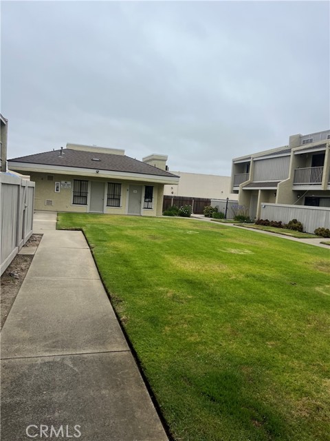 1209 W Cypress Avenue, Lompoc CA: https://media.crmls.org/medias/c7b7b667-9b56-4d7e-98f1-41071734c6c7.jpg