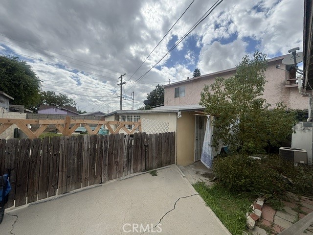 3036 Chaucer photo 5