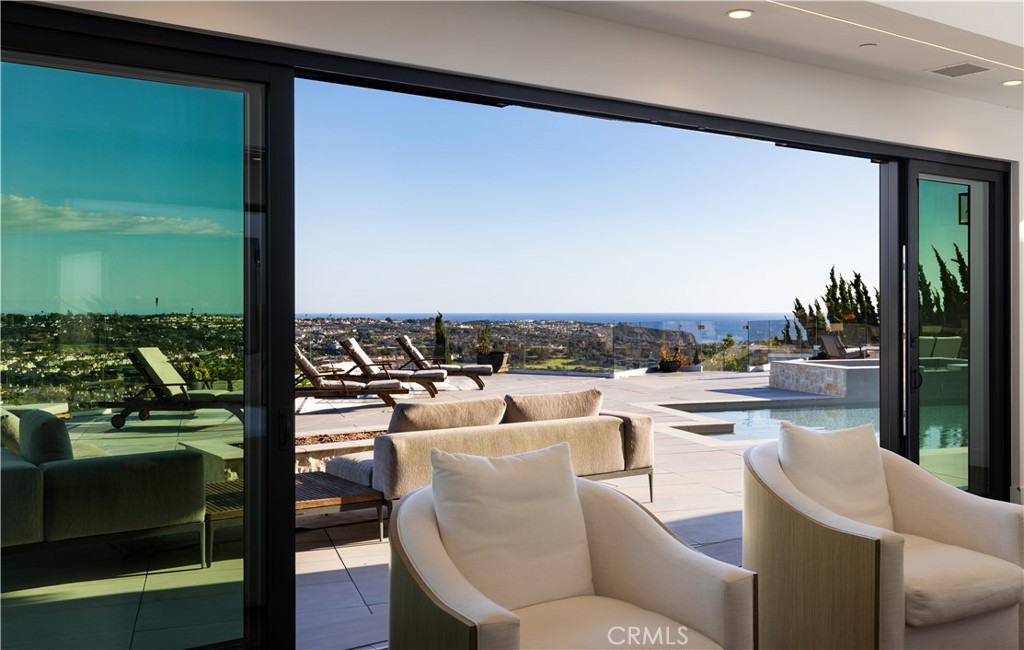 MLS #OC25010978 image #13