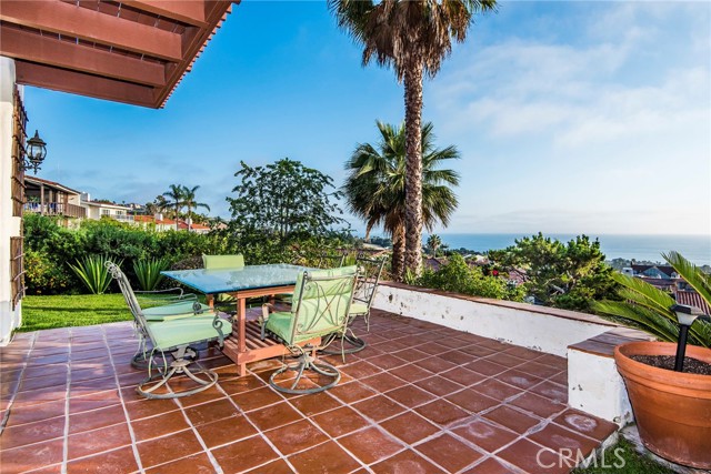 1349 Via Zumaya, Palos Verdes Estates, California 90274, 4 Bedrooms Bedrooms, ,2 BathroomsBathrooms,Residential,Sold,Via Zumaya,PV21141103