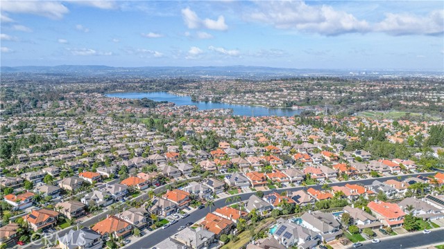 22432 Rosebriar, Mission Viejo CA: https://media.crmls.org/medias/c7b9bf5b-6a47-4515-8055-2c398773276c.jpg