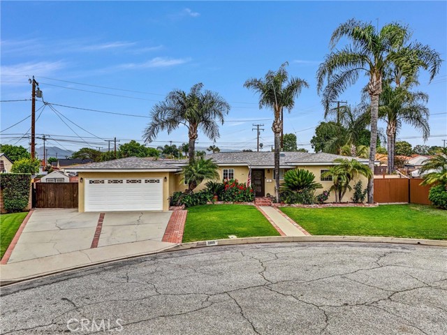 1105 E Swanee Lane, West Covina CA: https://media.crmls.org/medias/c7ba5d94-7c6b-4cc9-8068-f69739d98fe9.jpg