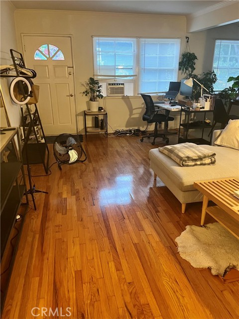 11316 Venice Boulevard, Los Angeles CA: https://media.crmls.org/medias/c7ba80ac-1e70-468f-9f44-235d23a993e0.jpg
