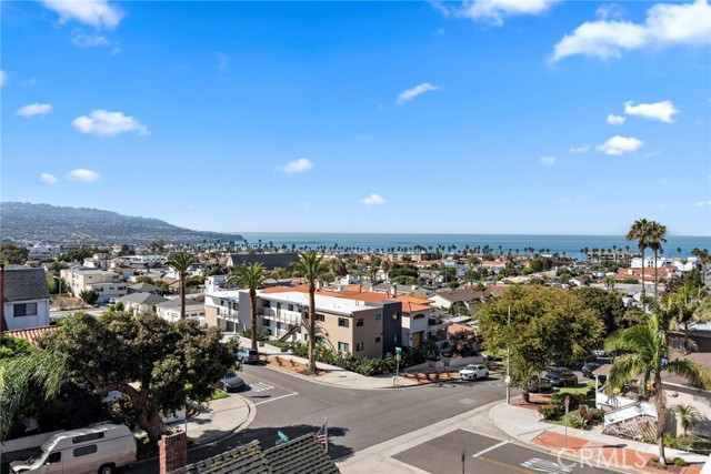 928 Juanita Avenue, Redondo Beach, California 90277, 4 Bedrooms Bedrooms, ,1 BathroomBathrooms,Residential,Sold,Juanita,SB21120693