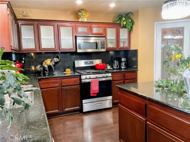 Detail Gallery Image 18 of 64 For 14391 Quail Ct, Fontana,  CA 92336 - 4 Beds | 2/1 Baths