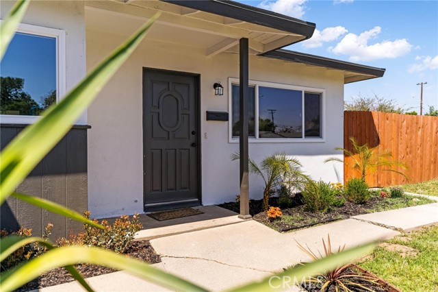 19436 Chaparral Street, Rialto CA: https://media.crmls.org/medias/c7bb0ce9-1db3-4d3f-bc4f-b3f305f92632.jpg
