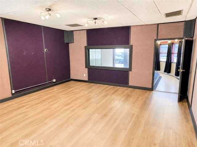  Commercial for Sale in Burbank, California
