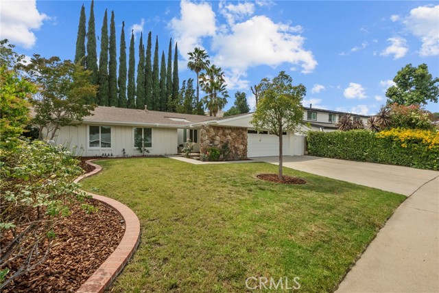 12847 Winthrop Avenue, Granada Hills CA: https://media.crmls.org/medias/c7bb9616-6d12-4e50-884b-9b934b744193.jpg