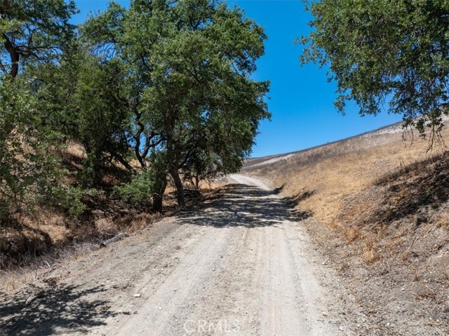 75463 Ranchita Avenue, San Miguel CA: https://media.crmls.org/medias/c7bbb087-7581-4a8f-b5c9-a1ead2535ea8.jpg