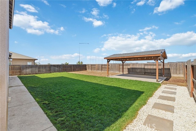 Detail Gallery Image 35 of 51 For 3503 Running Brook, Madera,  CA 93637 - 5 Beds | 2/1 Baths