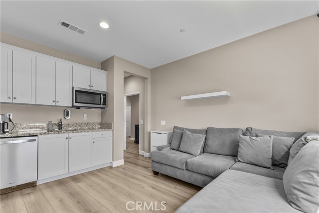 23982 Kerrigan Drive, Menifee CA: https://media.crmls.org/medias/c7bc2551-dbc8-41a9-b6c6-776408d41ad9.jpg