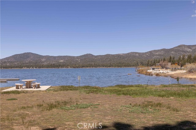 Detail Gallery Image 30 of 31 For 41150 Lahontan #E-2,  Big Bear Lake,  CA 92315 - 2 Beds | 2 Baths