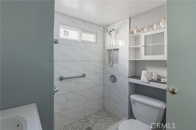Detail Gallery Image 7 of 17 For 9020 Somerset Bld #19,  Bellflower,  CA 90706 - 2 Beds | 1 Baths