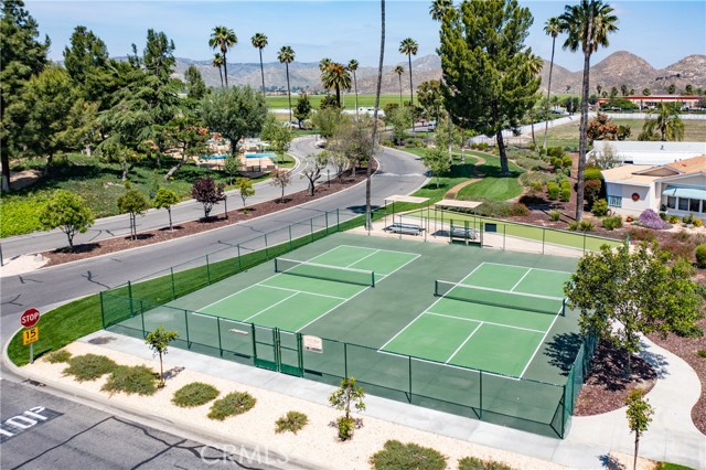 5001 W Florida Avenue, Hemet CA: https://media.crmls.org/medias/c7c063d3-cd9c-4b0d-9692-491d72ddefb8.jpg