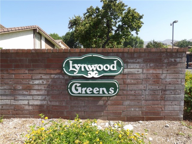 2175 Aspenwood Court, San Bernardino CA: https://media.crmls.org/medias/c7c1b6a0-2f03-4f9e-b909-5e415351ebad.jpg