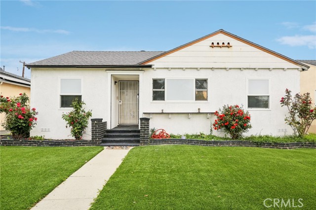 3686 Palo Verde Avenue, Long Beach CA: https://media.crmls.org/medias/c7c1c4a7-d9d8-4500-ab77-71e7a954bd52.jpg
