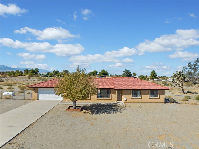 Detail Gallery Image 1 of 34 For 14022 Valle Vista Rd, Phelan,  CA 92371 - 3 Beds | 2 Baths