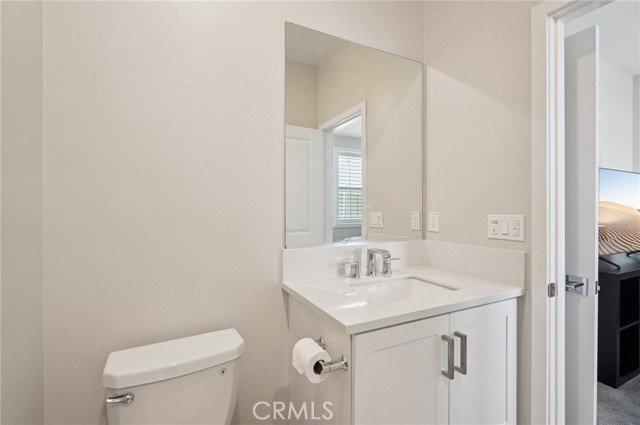 27008 Declaration Road, Valencia CA: https://media.crmls.org/medias/c7c4e50b-c273-41de-b32f-c029913c1e5c.jpg