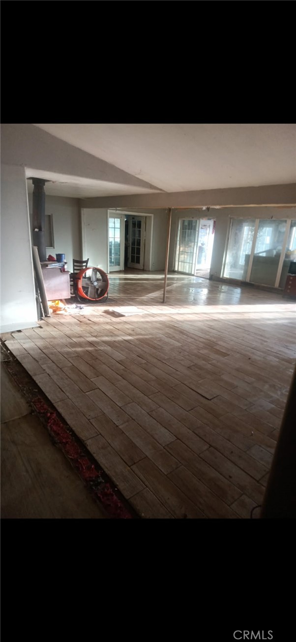 Detail Gallery Image 8 of 11 For 3891 Sunset, Lucerne,  CA 95458 - 3 Beds | 2 Baths