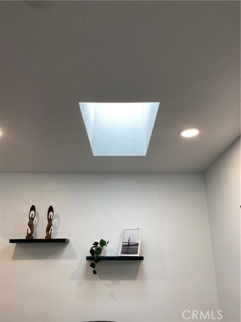 723 N Quince Avenue, Upland CA: https://media.crmls.org/medias/c7c50979-163d-4486-8495-14ce955aaae1.jpg