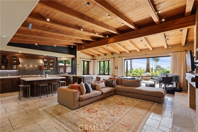 Detail Gallery Image 13 of 61 For 27409 Pacific Coast Hwy, Malibu,  CA 90265 - 4 Beds | 4 Baths