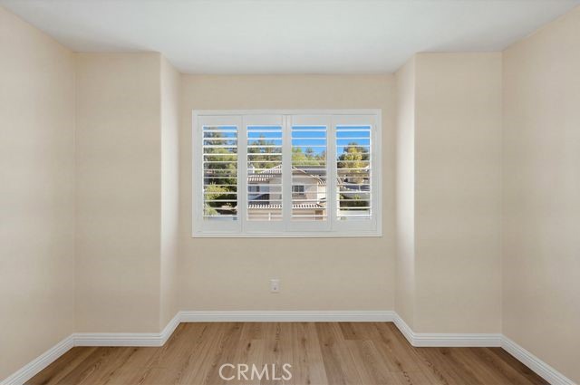18907 Bentley Place photo 34