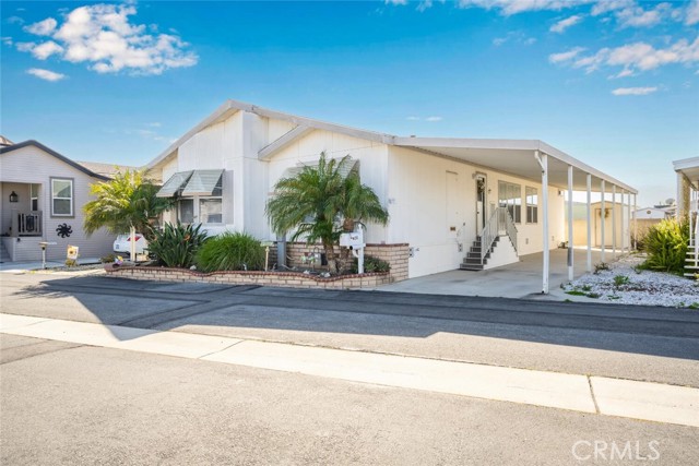 Detail Gallery Image 2 of 58 For 16222 Monterey Lane #283,  Huntington Beach,  CA 92649 - 3 Beds | 2 Baths