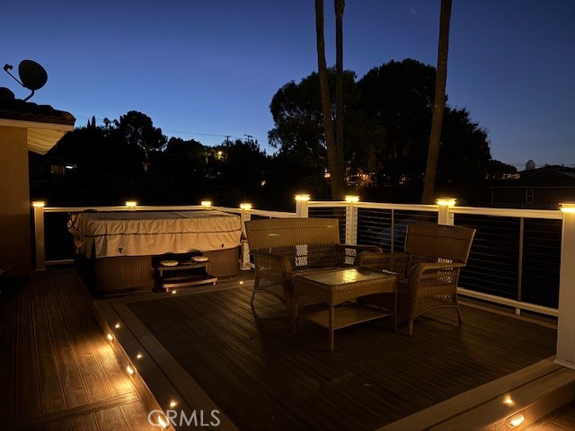 Front Image Thumbnail for CROC25264189