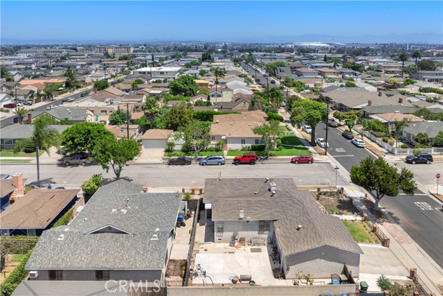 11905 Freeman, Hawthorne CA: https://media.crmls.org/medias/c7c69d13-13e0-403e-a0f7-bb651f633c74.jpg